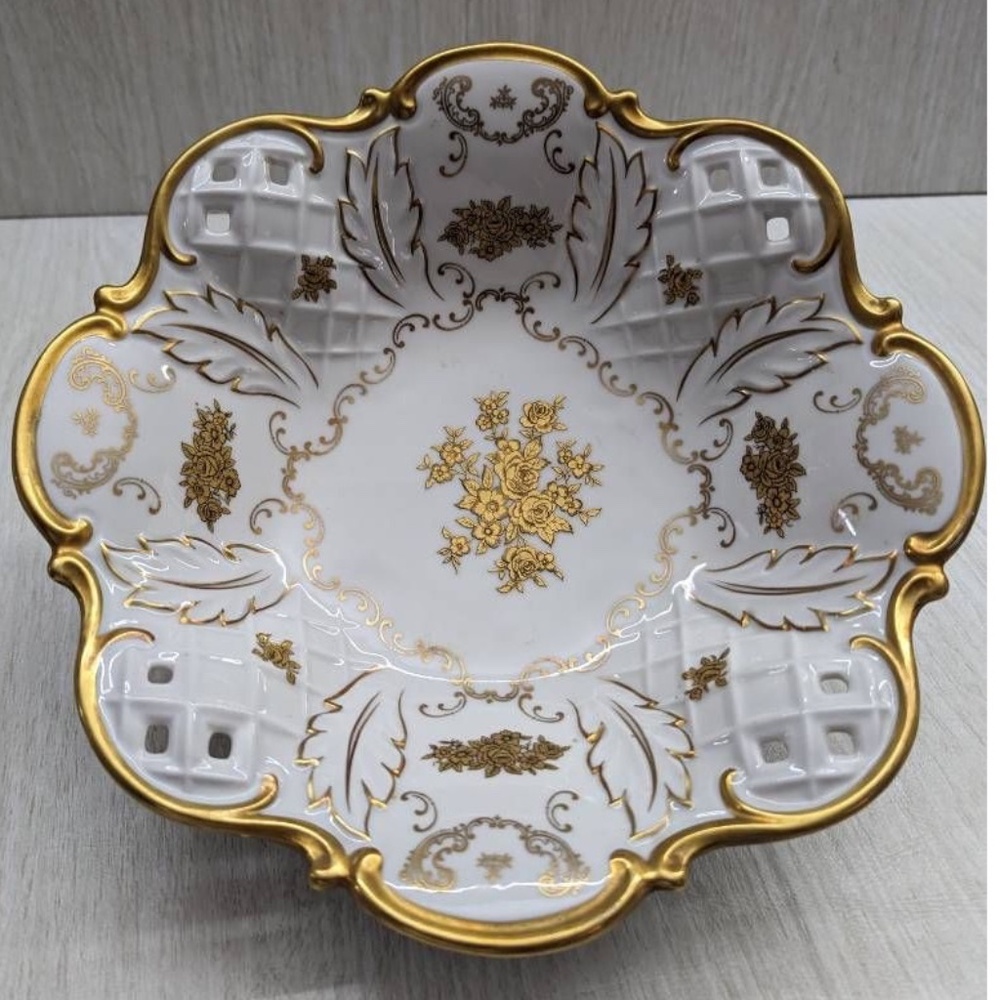 Reichenbach Porcelain Centerpiece Bowl White Gold Flowers Pierced Lattice Footed